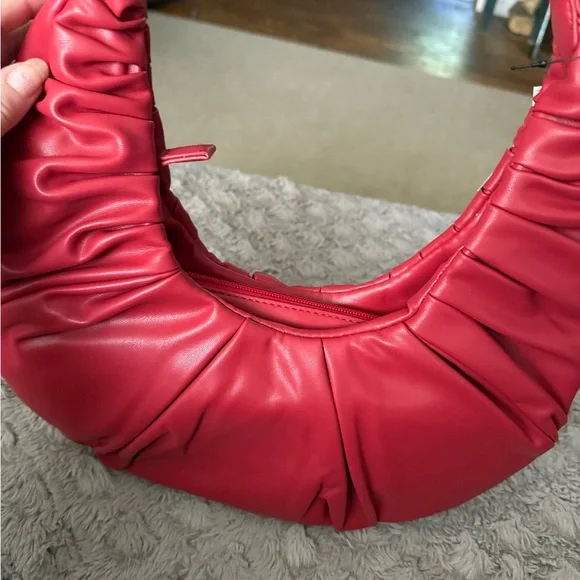 NWT Badgley Mischka Vibrant Red Hobo Bag - Picture 3 of 8